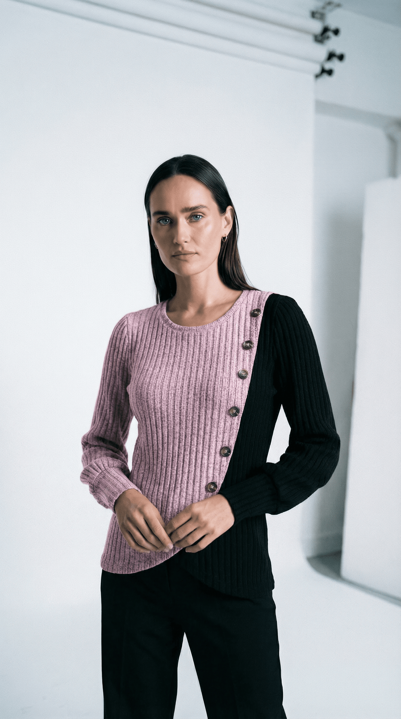 KAIA | PULL À MANCHES LONGUES ÉLÉGANT AVEC BOUTONS